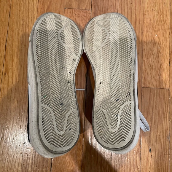 Nike Blazer Low Platform Sneakers - Picture 6 of 6